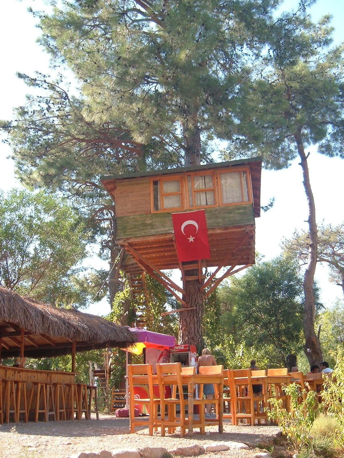 Saklıkent Gorge tree house restaurant in the canyon