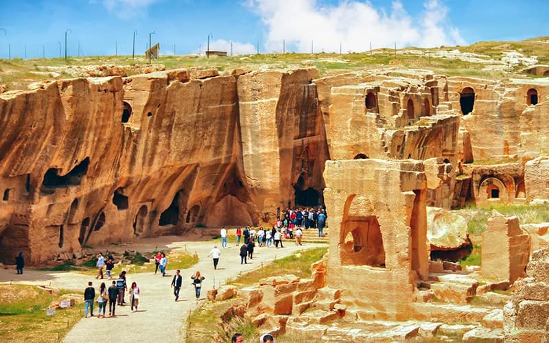 Ancient rock-carved necropolis and monumental ruins of Dara in Upper Mesopotamia